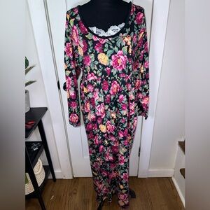VINTAGE NAP Essentials Floral Long Sleeve Nightgown